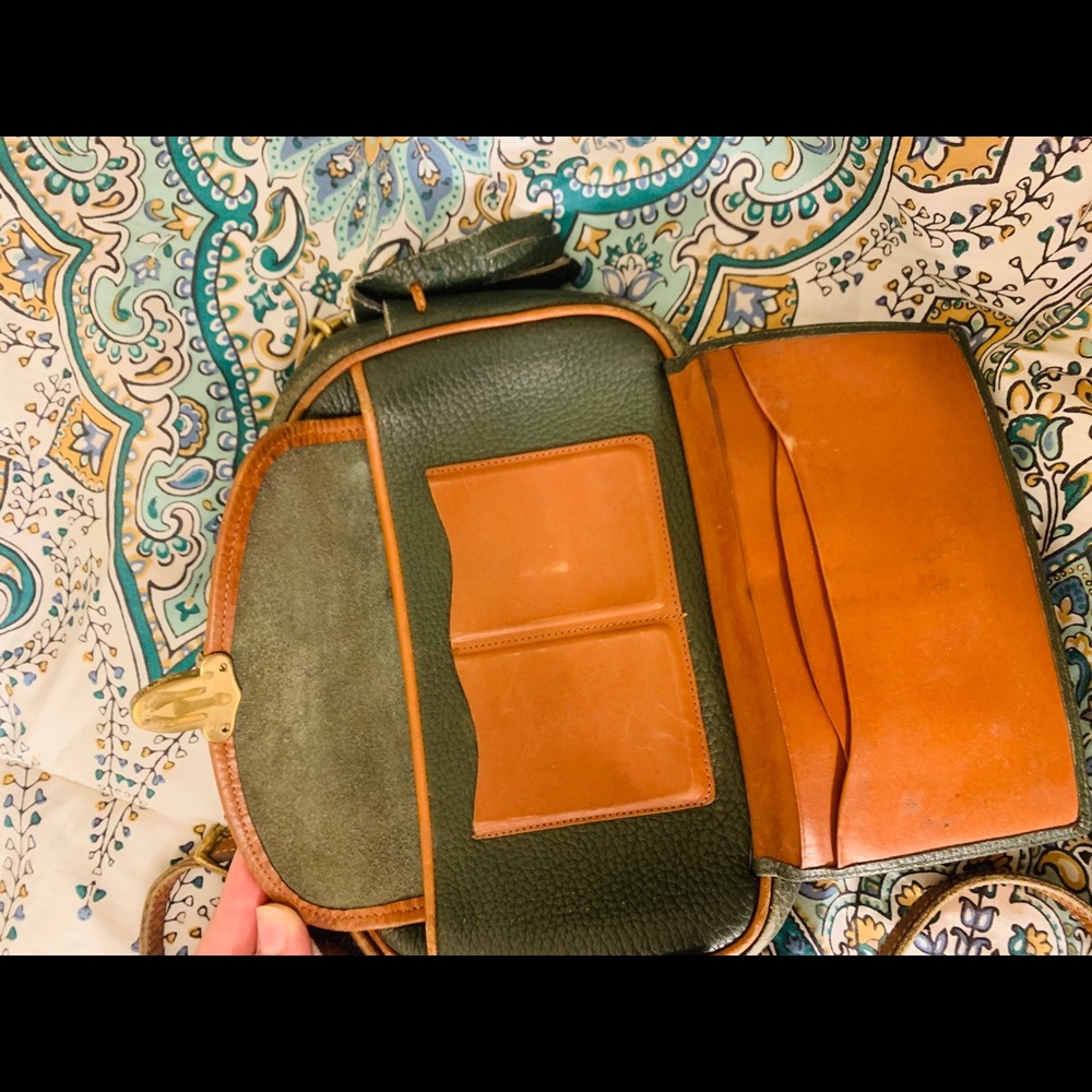CLOSET CLEAR OUT Vintage Dooney & Burke Crossbody - Picture 4 of 5